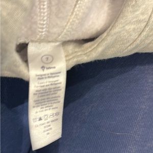 Girls Sz 7 Ivivva Sweatshirt